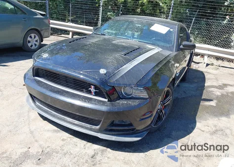 2013 Ford Mustang Gt Premium z USA, uszkodzony, nr VIN 1ZVBP8CF8D5237599